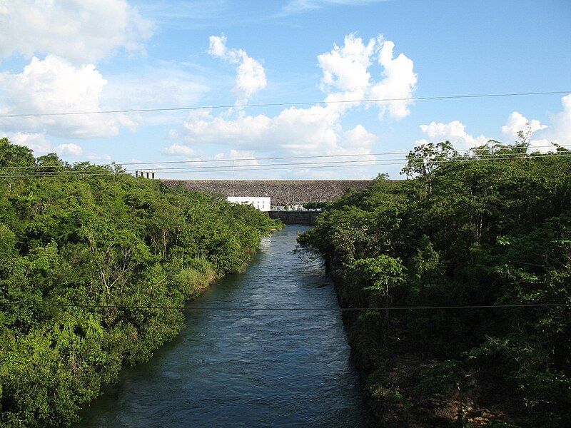 File:Dom Noi River.jpg