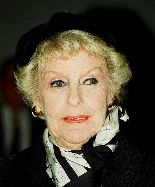 File:Elaine Stritch 1996.jpg