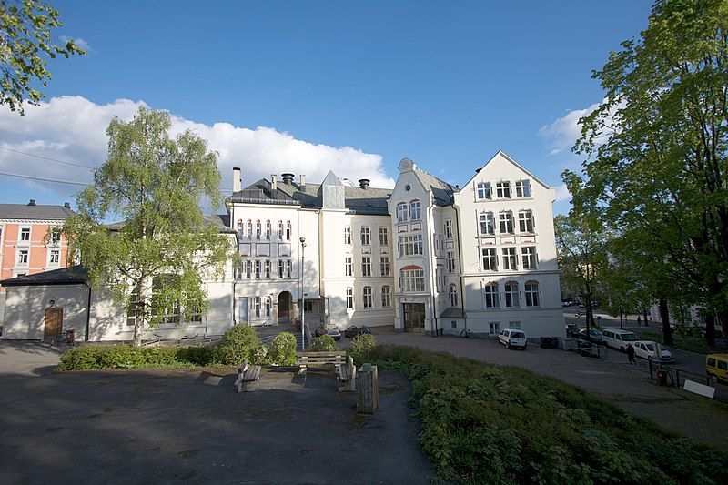 File:Frogner skole.jpg