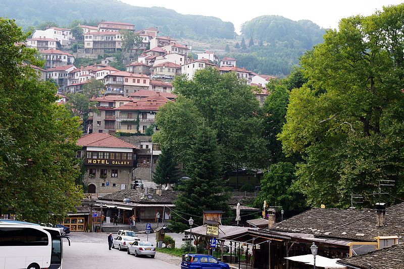 File:GR-metsovo-zentrum.jpg