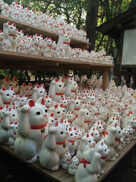 File:Gotokuji-manekineko-a-october2015.jpg