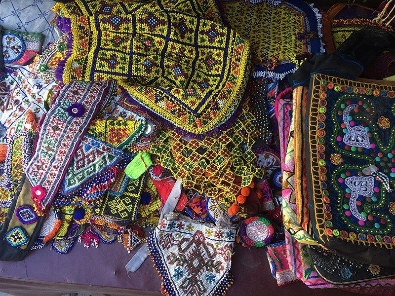 File:Handicraft of Naran.jpg