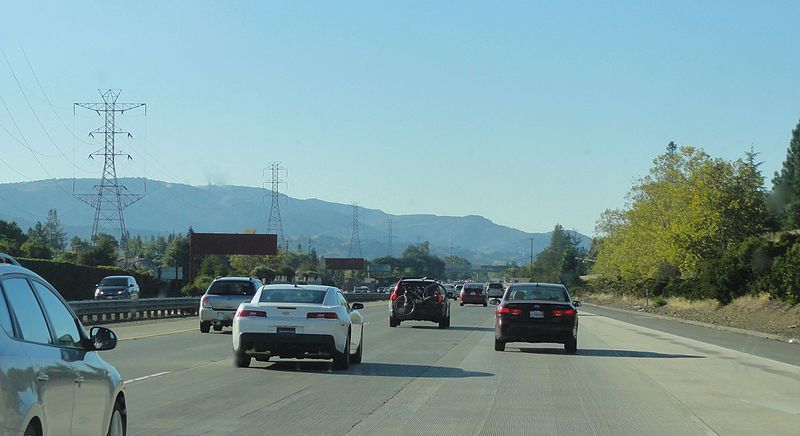 File:Highway 85 Saratoga.jpg