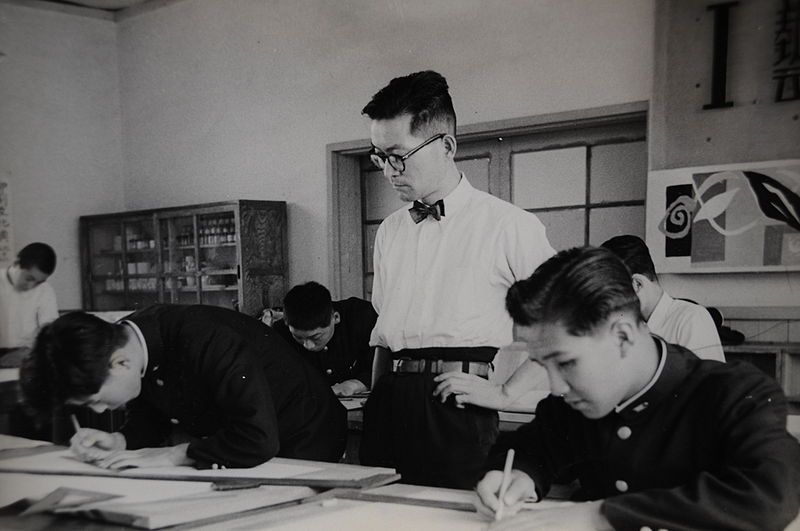 File:Kanagawa highschool class.jpg