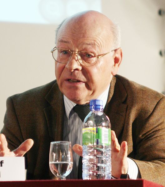 File:Krzysztof Pomian (cropped).jpg