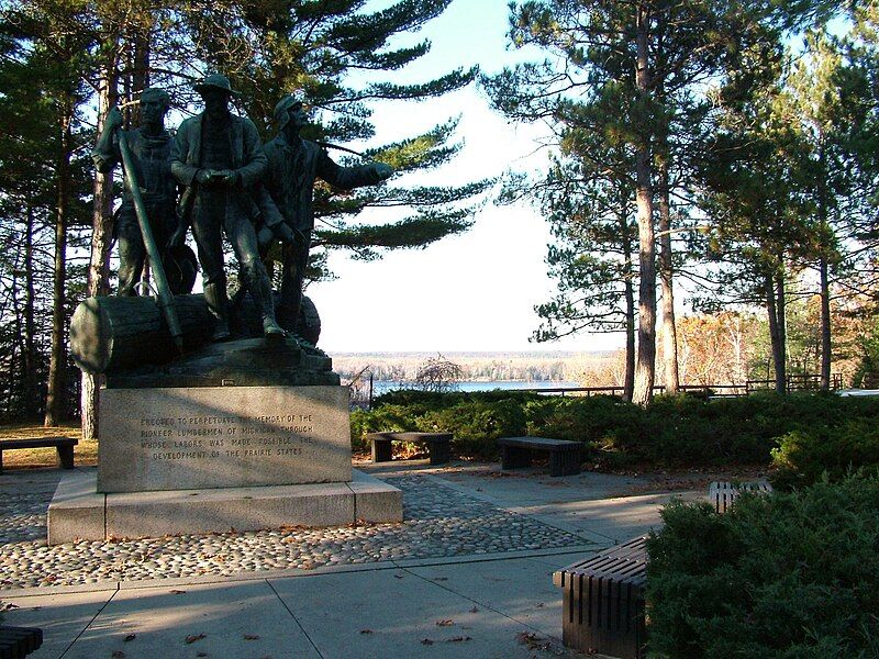 File:Lumbermans Monument Overview.JPG