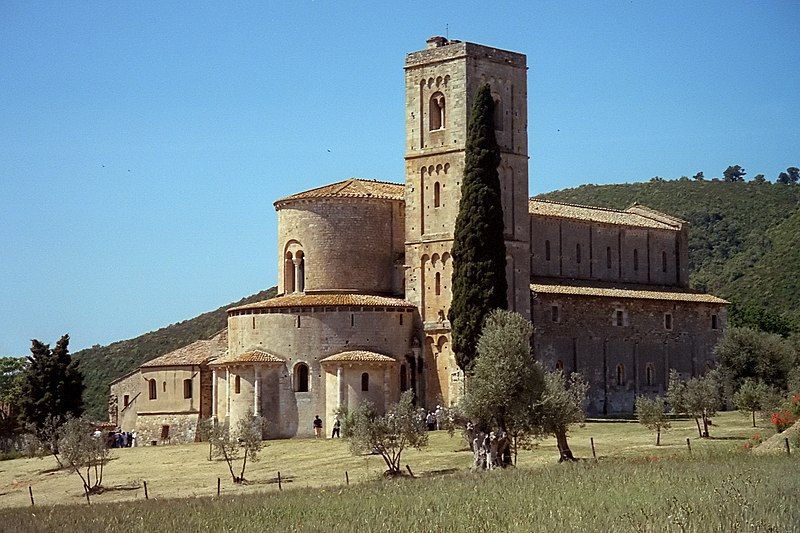 File:Montalcino - Sant'Antimo2.jpg