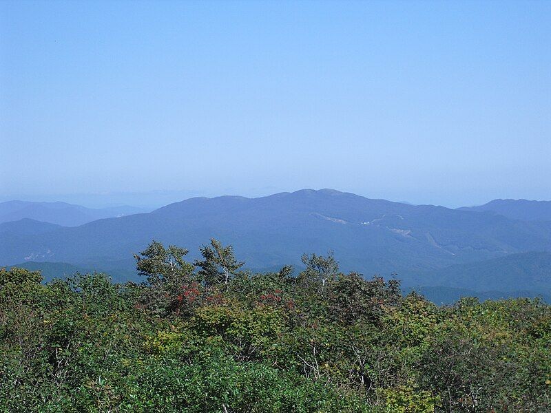 File:Mt.Dogo.jpg