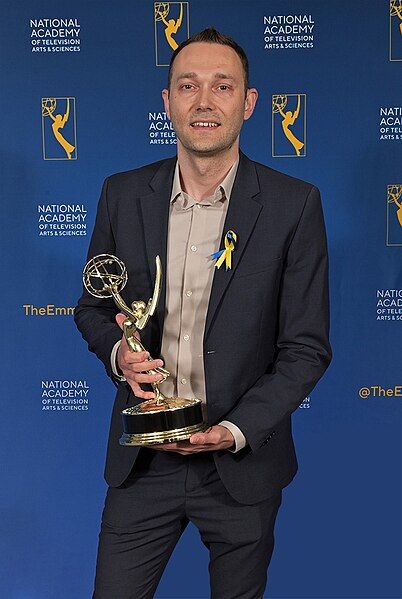 File:Mula emmy.jpg