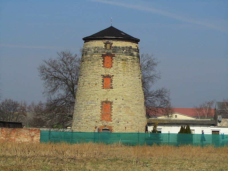 File:Nienburg. Windmühle.jpg