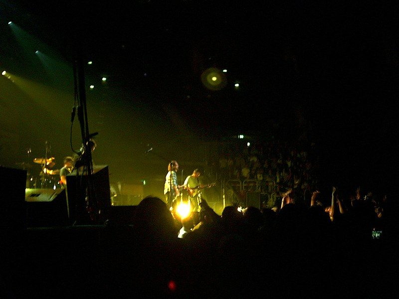 File:PearlJamGermany2007 01.JPG