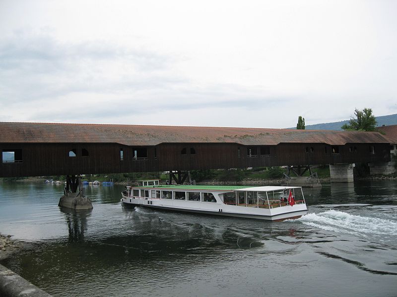 File:Stadtsolothurn unter brueckebueren.JPG