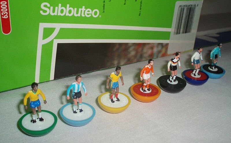 File:Subbuteo playersP1010292.JPG