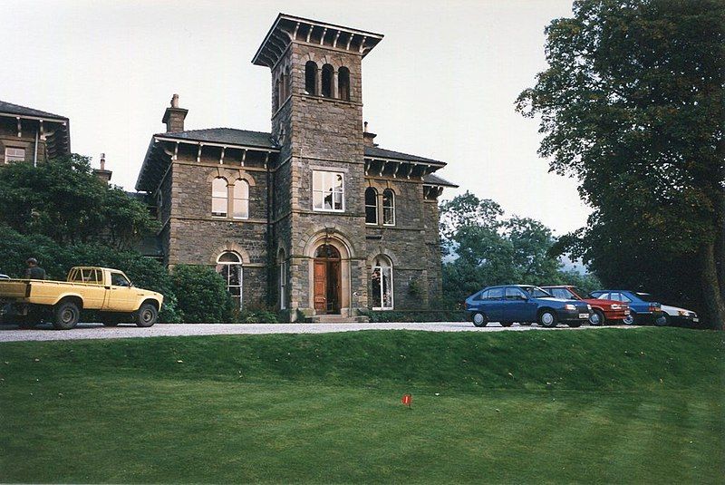 File:Underscar Manor-geograph-5663880-by-Richard-Sutcliffe.jpg