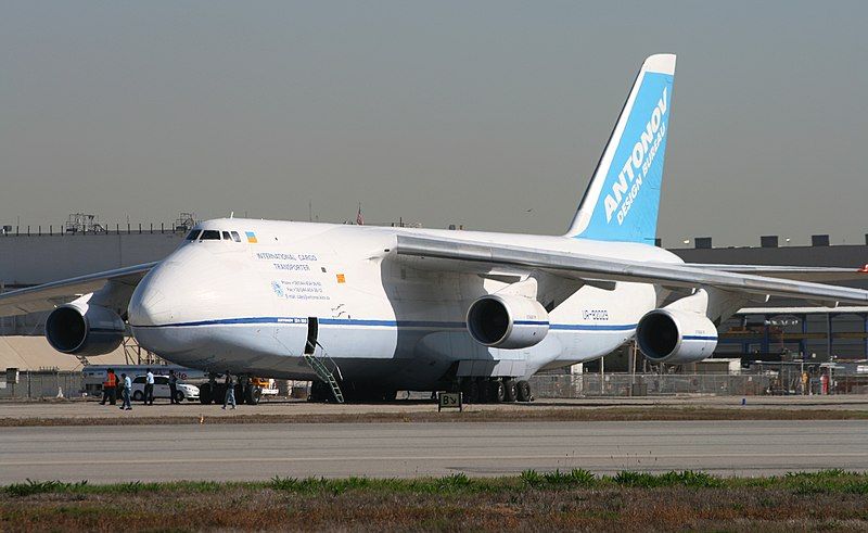 File:AN-124 (4136422564) (2).jpg