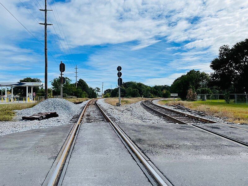 File:Achan Sub Junction.jpg