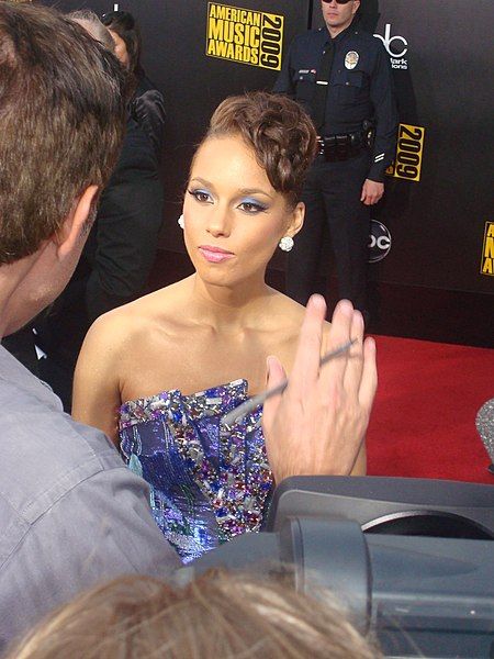 File:Alicia Keys 2009.jpg