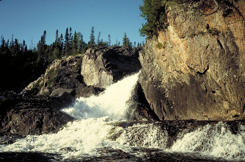 File:Cascade Falls.jpg