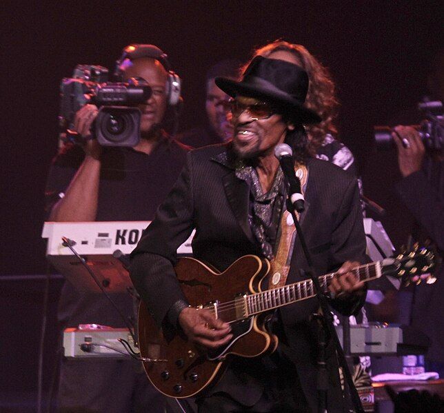 File:Chuck Brown (5340799981).jpg