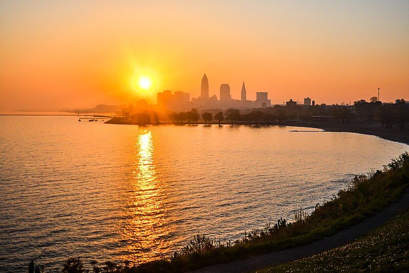 File:Cleveland Sunrise (33794484604).jpg