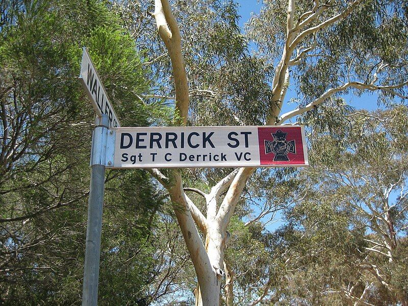 File:Derrick Street.JPG