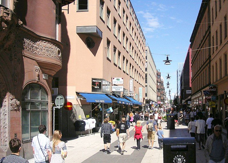 File:Drottninggatan 19-21, 2008-07-05.jpg