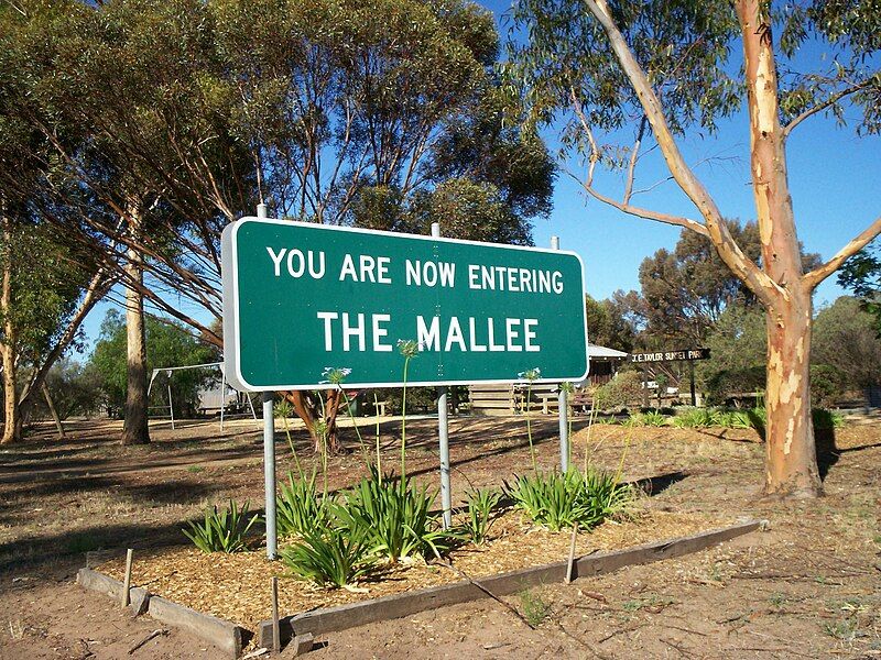 File:Entering The Mallee.jpg