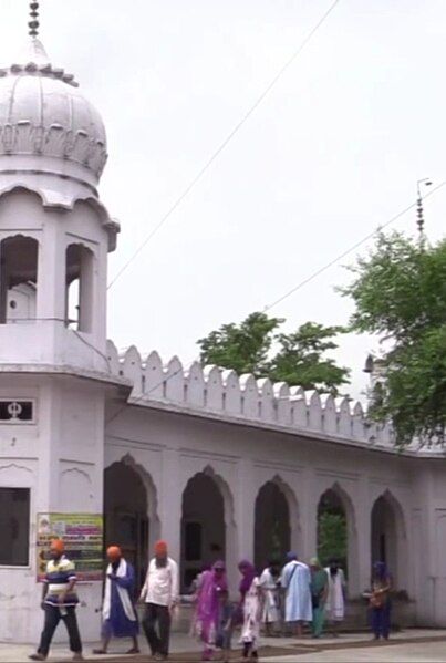 File:Fatehgarh Qila Sahib.jpg