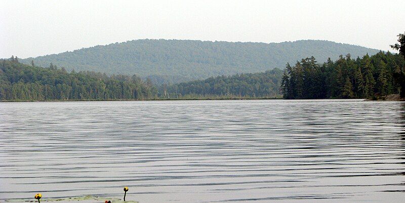 File:Lake Colby.jpg