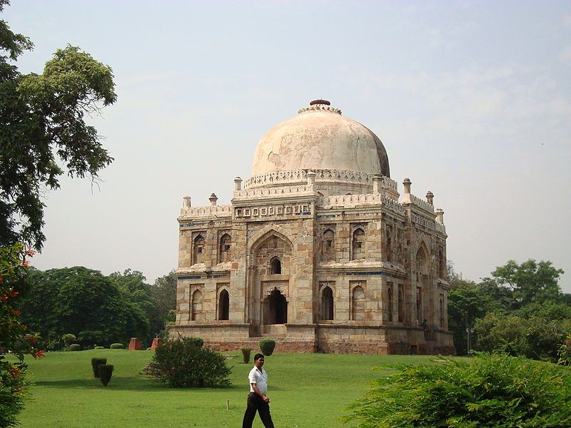 File:LodiGardenSheeshGumbad.JPG