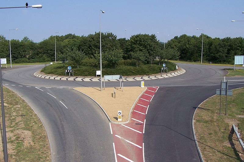 File:MK Roundabout01.JPG