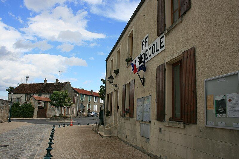 File:Puiseux-Pontoise Mairie 021.jpg