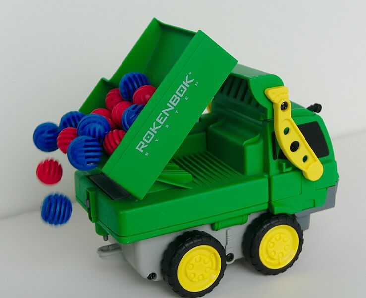 File:Rokenbok RC Loader.jpg