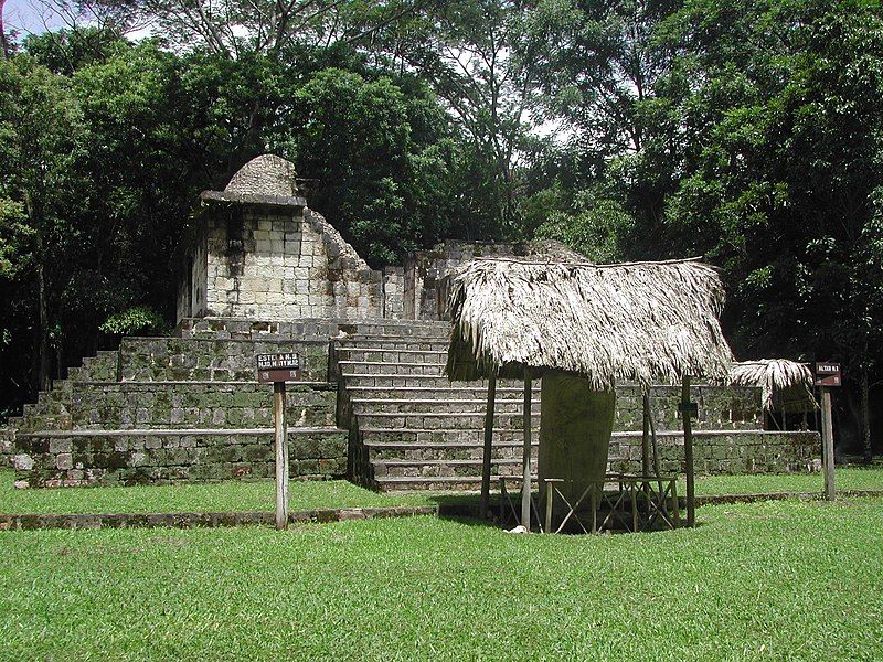 File:Ruines El Ceibal.JPG