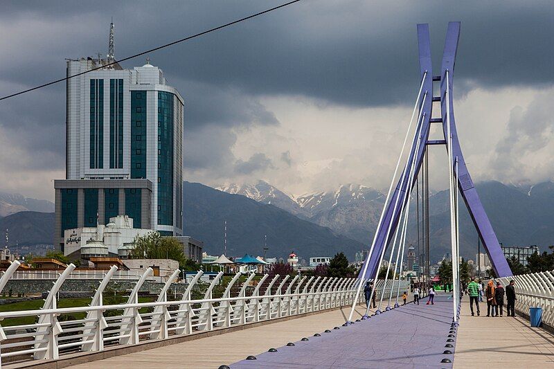 File:Silk Bridge Tehran2.jpg