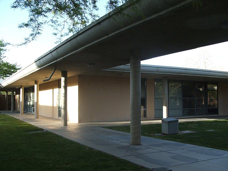 File:Unm simpsonhall.jpg