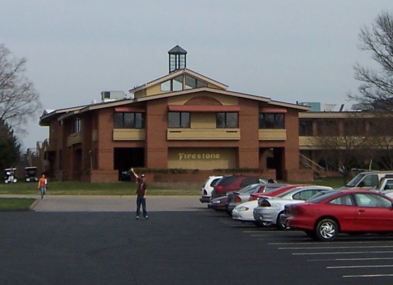 File:FirestoneCountryClub (cropped).jpg