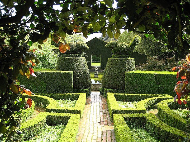 File:Hidcote22.jpg