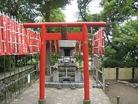 Kakigara-Inari at Hase-dera (Kamakura)