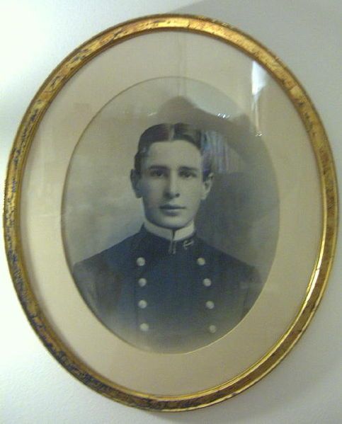 File:Midshipman Noa.jpg