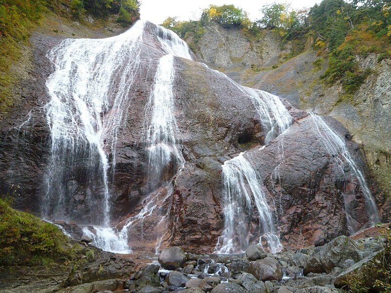 File:Namekawa-falls.jpg