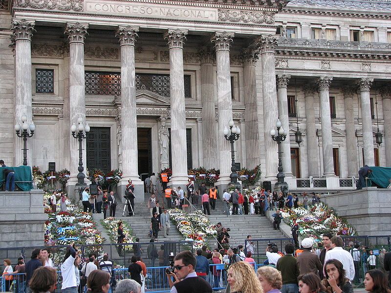 File:Raul Alfonsin Burial.jpg