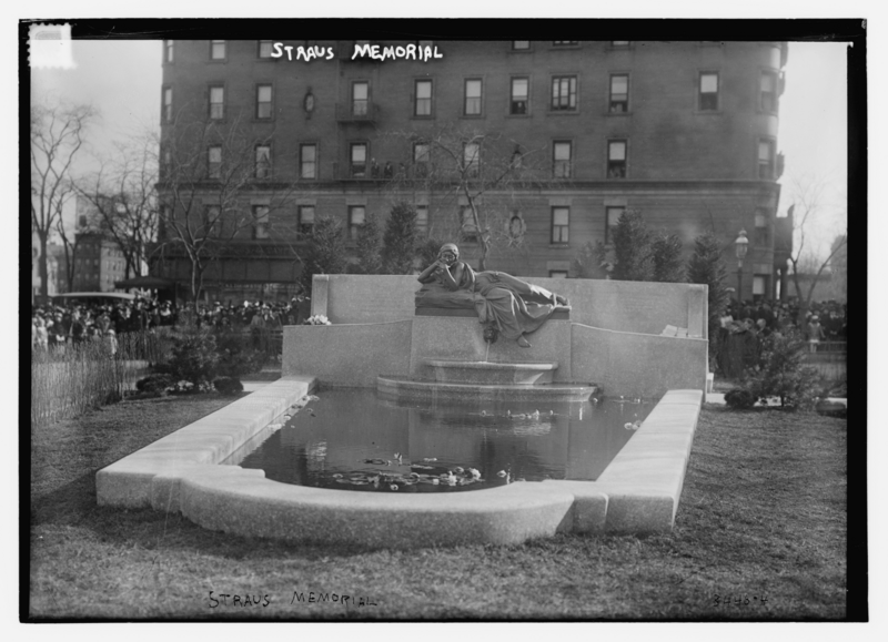 File:Straus memorial.png