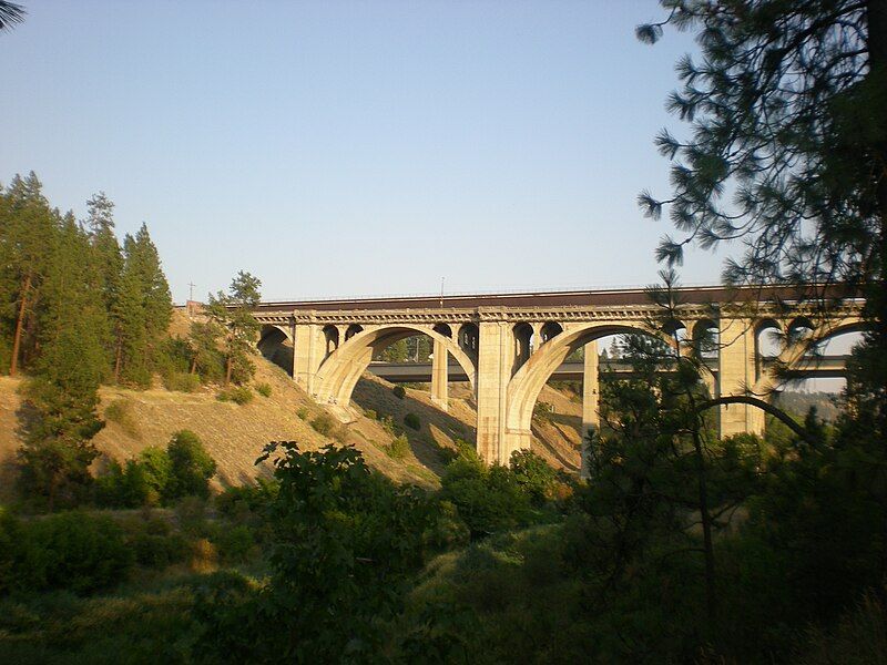 File:Sunset Boulevard Bridge.jpg