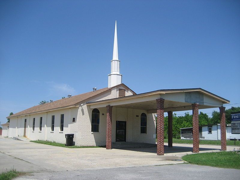 File:VerretLABaptistChurch2.JPG