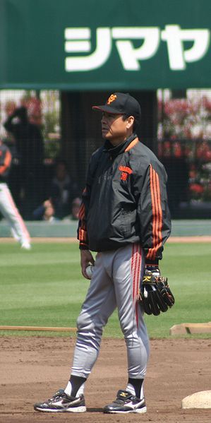 File:Yomiuri Giants h-ihara.jpg