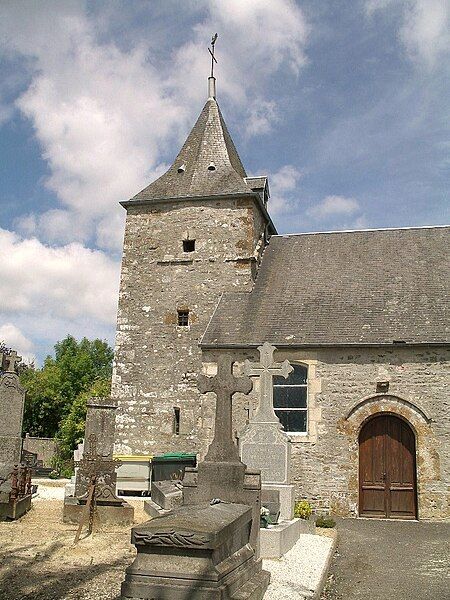 File:Église Roucamps.jpg