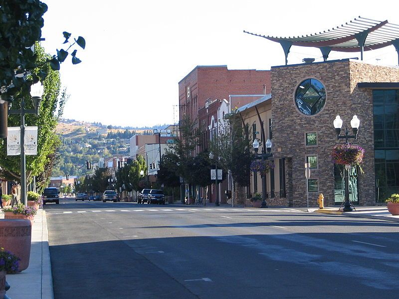 File:003 klamath falls.JPG