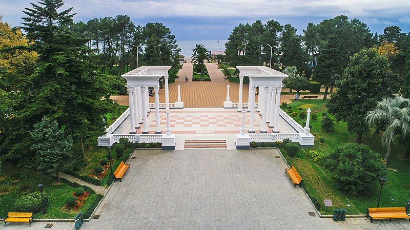 File:Batumi Boulevard Colonnades.jpg