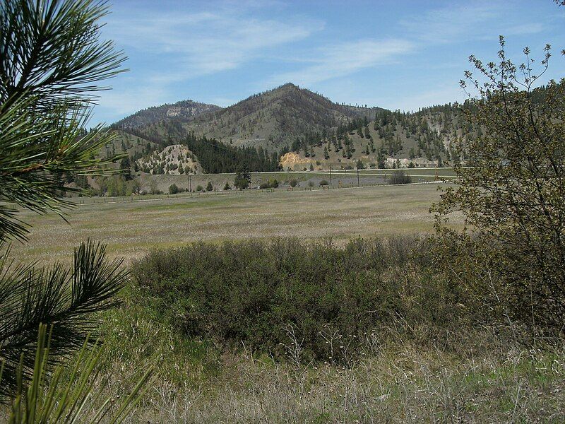 File:BeavertailHillStateParkview.JPG